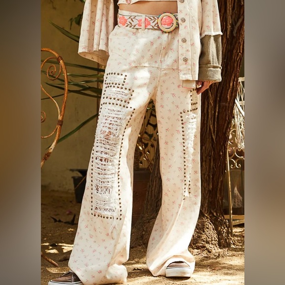 POL Patchwork Floral Denim Jeans NWOT S/M - Picture 2 of 7